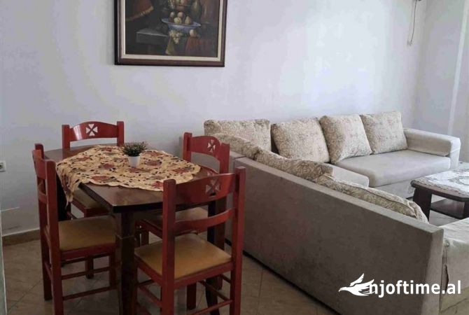 Shtepi me qera 1+1 ne Tirane - 300 Euro