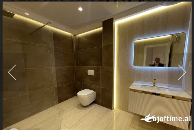 Shtepi ne shitje Apartament ne Tirane, 2+1, Mobilimi Bosh, pa mobiluar, Pagesa 237,000  Euro.