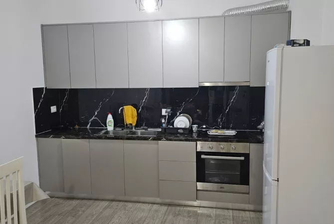 Shtepi me qera 1+1 ne Tirane - 500 Euro