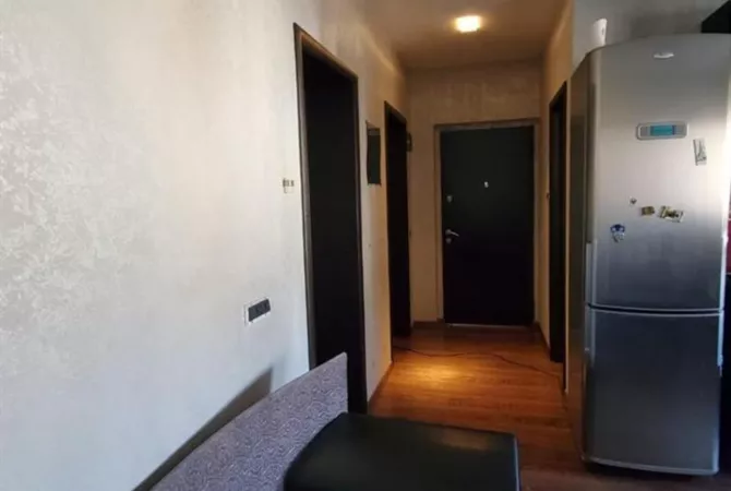 Shtepi me qera Apartament ne Tirane, 2+1, Mobilimi E mobiluar, Pagesa 650  Euro.
