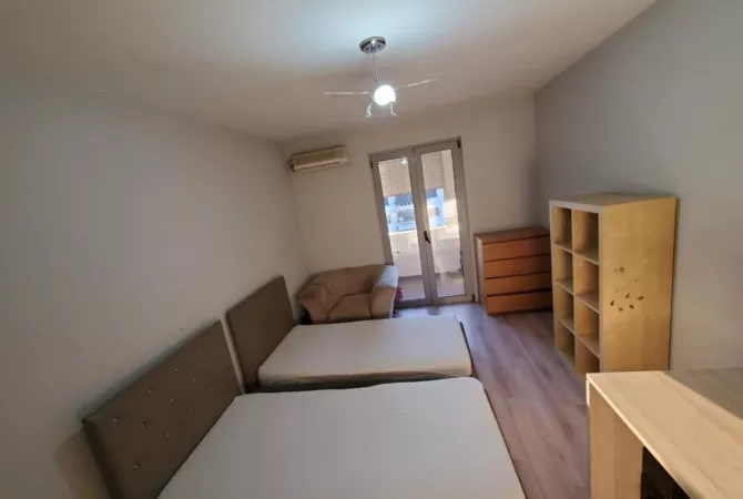 Shtepi me qera 2+1 ne Tirane - 650 Euro