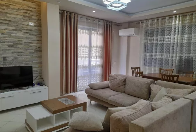 Shtepi me qera 2+1 ne Tirane - 500 Euro