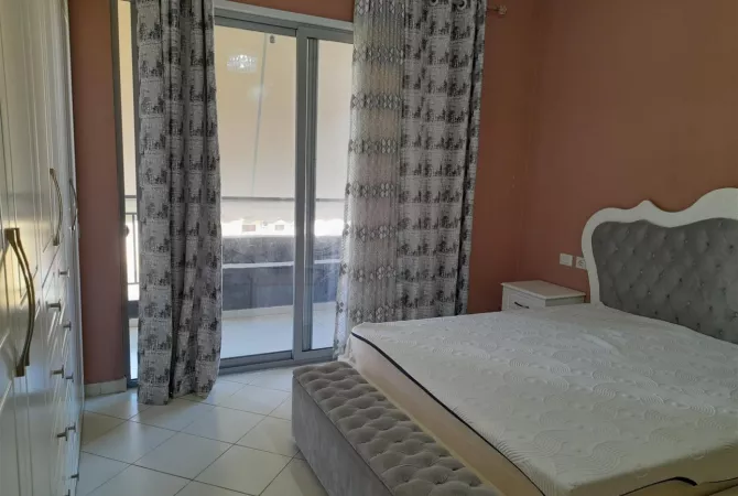 Shtepi me qera Apartament ne Tirane, 2+1, Mobilimi E mobiluar, Pagesa 500  Euro.