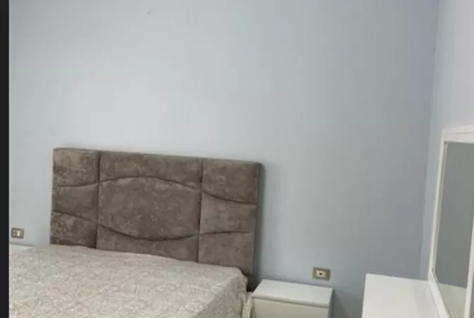Shtepi me qera Shtepi Private ne Tirane, 2+1, Mobilimi E mobiluar, Pagesa 400  Euro.