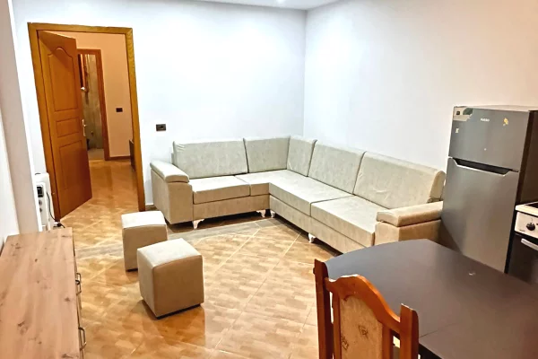 Shtepi me qera 1+1 ne Tirane - 400 Euro