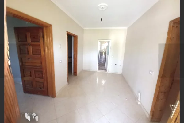 Shtepi me qera 2+1 ne Tirane - 400 Euro