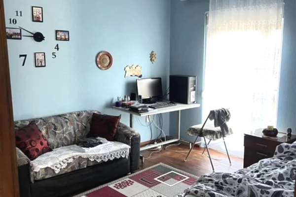 Shtepi ne shitje Vila Luksoze ne Korce, 5+1, Mobilimi E mobiluar, Pagesa 135,000  Euro.