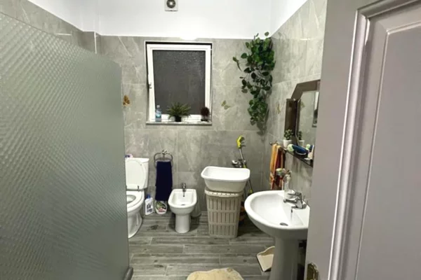 Shtepi ne shitje 5+1 ne Korce - 135,000 Euro