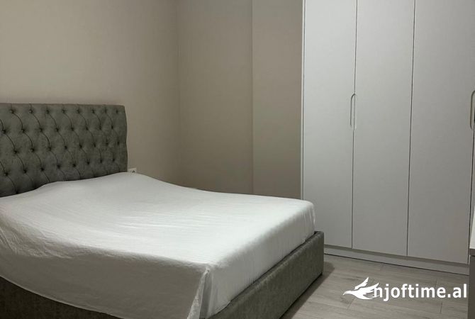 Shtepi me qera 2+1 ne Tirane - 700 Euro