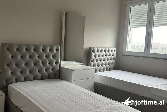 Shtepi me qera 2+1 ne Tirane - 700 Euro