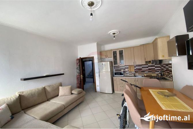 Shtepi me qera 1+1 ne Tirane - 300 Euro
