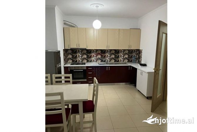 Shtepi me qera 1+1 ne Tirane - 500 Euro