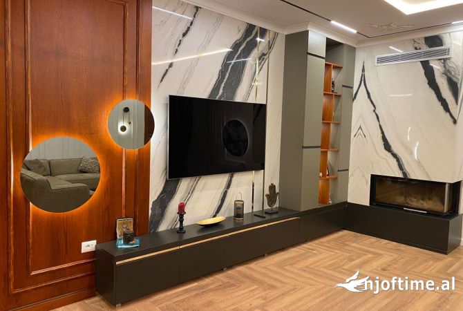 Casa in affitto 5+1 a Tirana - 2,200 Euro