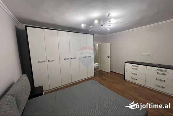 Shtepi me qera 3+1 ne Tirane - 700 Euro