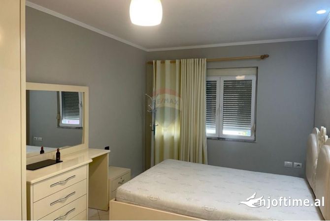 Shtepi me qera 1+1 ne Tirane - 400 Euro