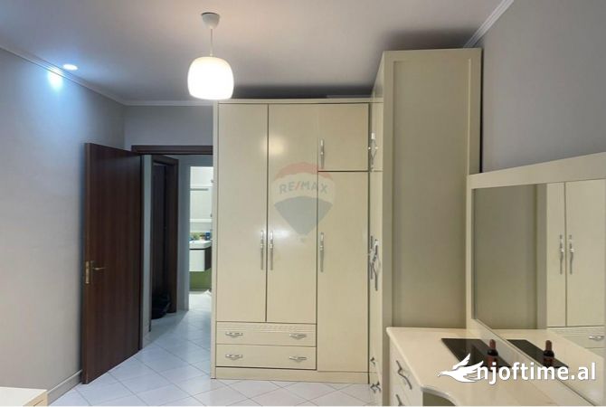 Shtepi me qera 1+1 ne Tirane - 400 Euro
