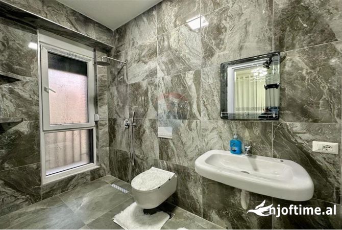 Shtepi me qera 2+1 ne Tirane - 600 Euro