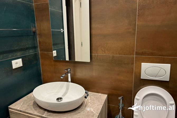 Shtepi me qera Apartament ne Tirane, 1+1, Mobilimi E mobiluar, Pagesa 800  Euro.