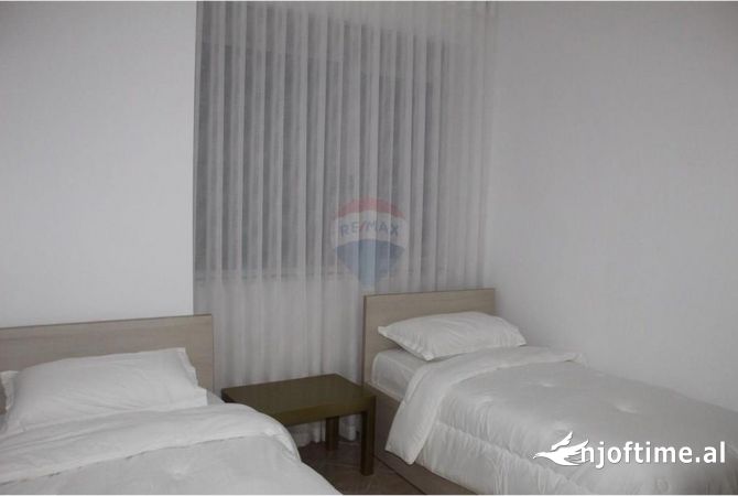 Shtepi me qera Apartament ne Tirane, 2+1, Mobilimi E mobiluar, Pagesa 600  Euro.