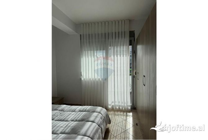 Shtepi me qera Apartament ne Tirane, 2+1, Mobilimi E mobiluar, Pagesa 600  Euro.