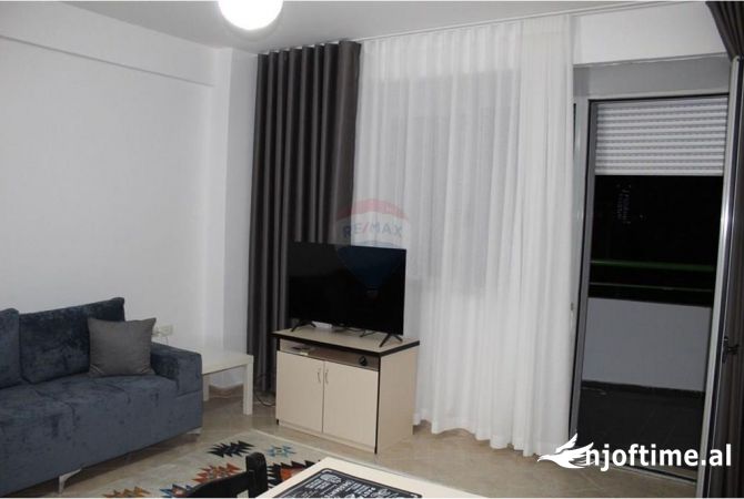 Shtepi me qera 2+1 ne Tirane - 600 Euro