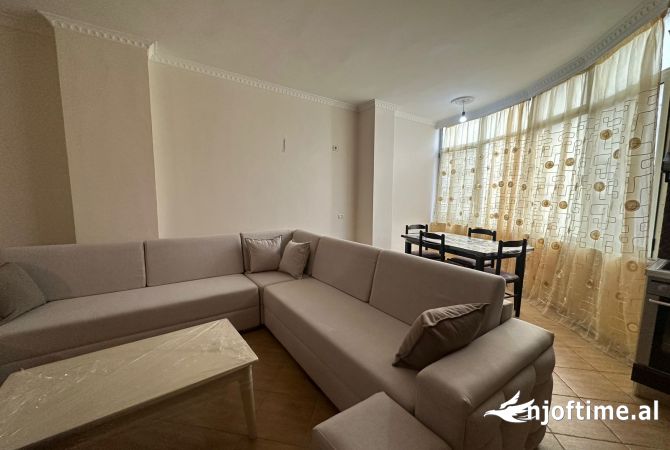 Shtepi me qera 3+1 ne Tirane - 500 Euro
