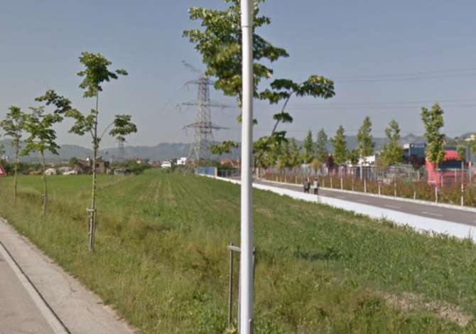 Shitet toke 4645m2 75 euro per m2  mund te ndahet ne m2 katror sa deshironi te bleni 