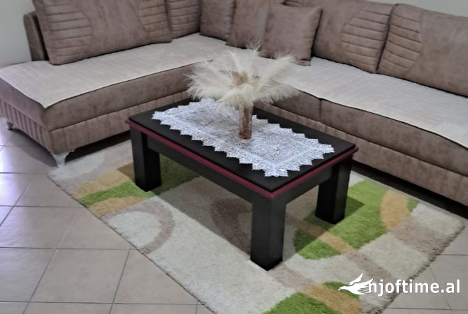 Shtepi me qera 1+1 ne Tirane - 35,000 Leke