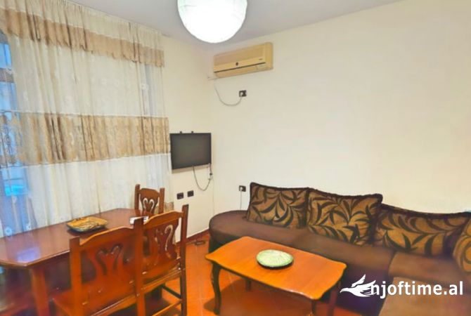 Shtepi me qera 1+1 ne Tirane - 210 Euro
