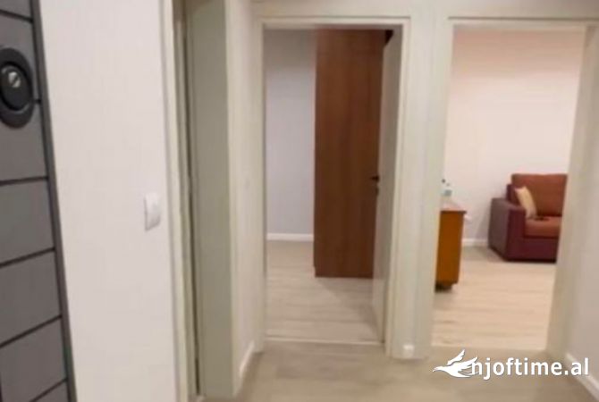 Shtepi me qera 2+1 ne Tirane - 490 Euro