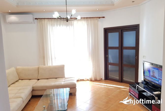 Shtepi me qera 2+1 ne Tirane - 500 Euro