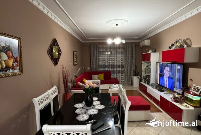 Shtepi me qera 2+1 ne Tirane - 480 Euro