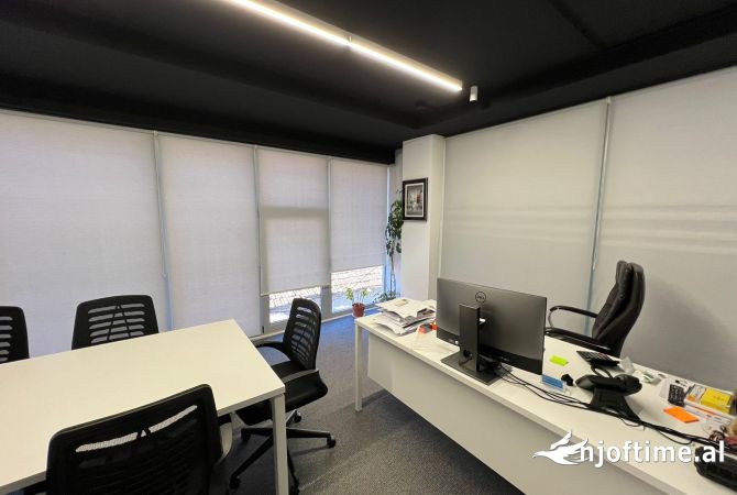 Ambient biznesi me qera 3+1 ne Tirane - 600 Euro