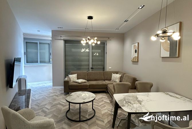 Casa in affitto 2+1 a Tirana - 1,300 Euro