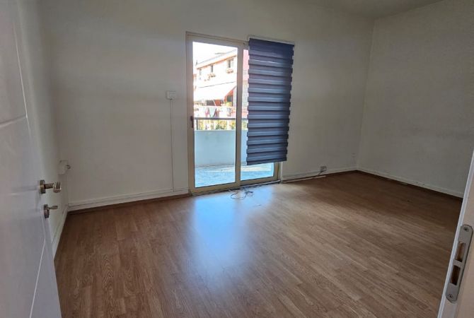 Ambient biznesi me qera 3+1 ne Tirane - 500 Euro