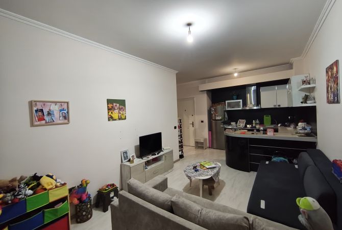 Shtepi me qera 1+1 ne Tirane - 400 Euro