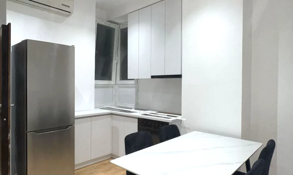 Shtepi me qera Apartament ne Tirane, 1+1, Mobilimi E mobiluar, Pagesa 650  Euro.
