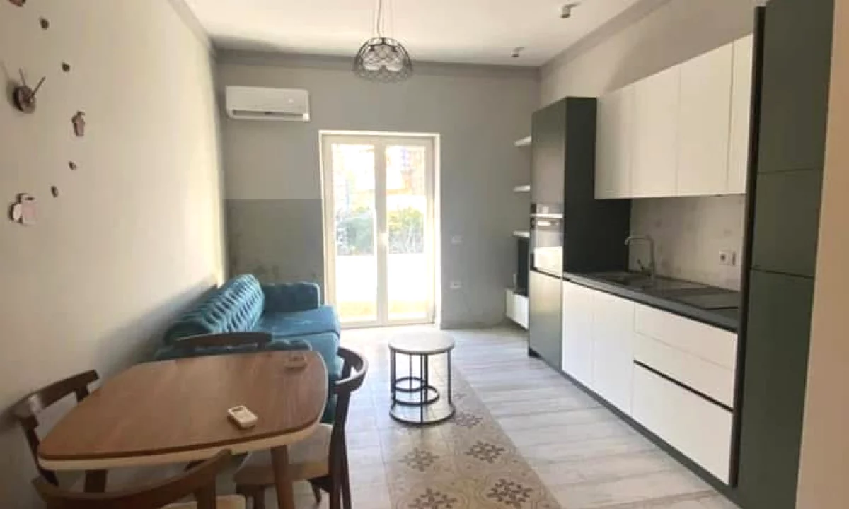 Shtepi me qera Apartament ne Tirane, 2+1, Mobilimi E mobiluar, Pagesa 70,000  Leke.