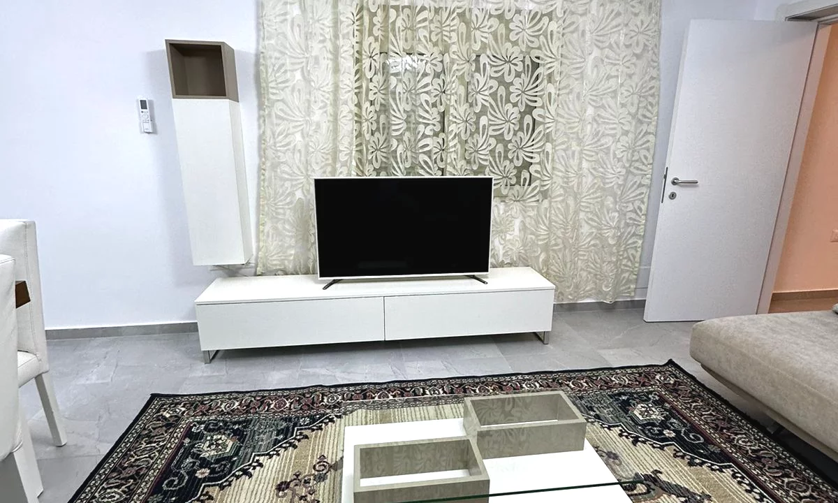 Shtepi ne shitje Duplex(shtepi me 2 kate) ne Tirane, 3+1, Mobilimi E mobiluar, Pagesa 200,000  Euro.