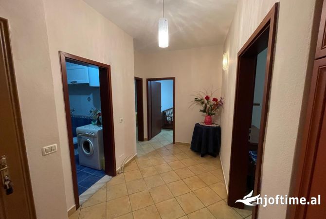 Shtepi me qera 2+1 ne Tirane - 550 Euro