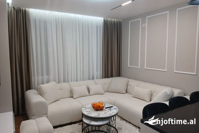 Shtepi me qera 2+1 ne Tirane - 650 Euro