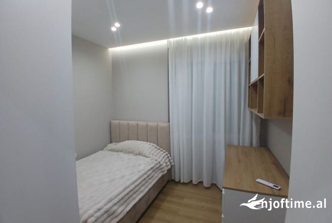 Shtepi me qera Apartament ne Tirane, 2+1, Mobilimi E mobiluar, Pagesa 650  Euro.