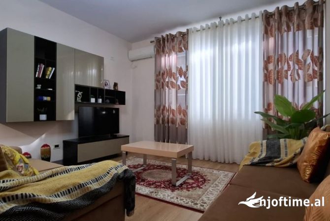 Shtepi me qera 1+1 ne Tirane - 600 Euro