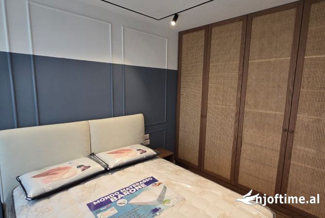 Shtepi me qera Apartament ne Tirane, 1+1, Mobilimi E mobiluar, Pagesa 1,200  Euro.