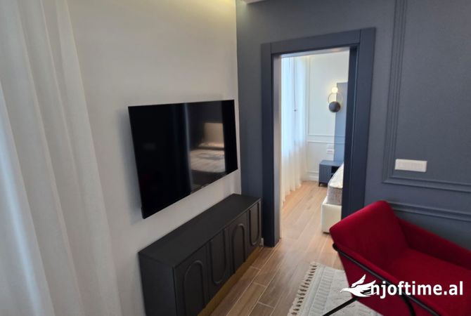 Shtepi me qera Apartament ne Tirane, 1+1, Mobilimi E mobiluar, Pagesa 1,200  Euro.