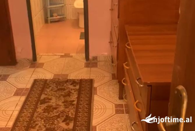 Shtepi me qera 1+1 ne Tirane - 300 Euro