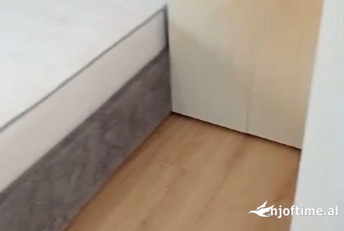 Shtepi me qera Garsoniere ne Tirane - 380 Euro