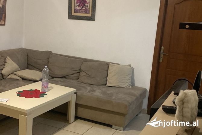 Shtepi me qera Garsoniere ne Tirane - 380 Euro