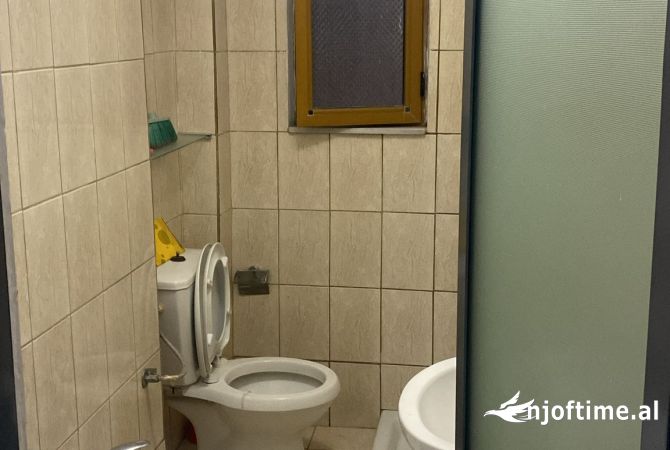 Shtepi me qera Garsoniere ne Tirane - 380 Euro