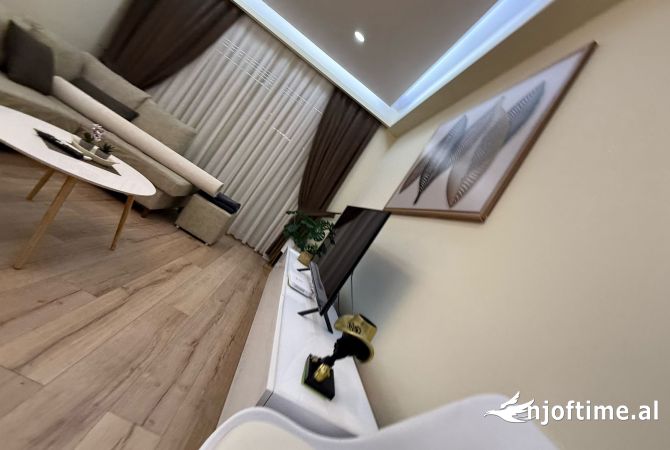 Shtepi me qera 1+1 ne Tirane - 450 Euro